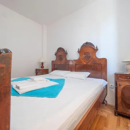 Family Retreat Bozovic Budva