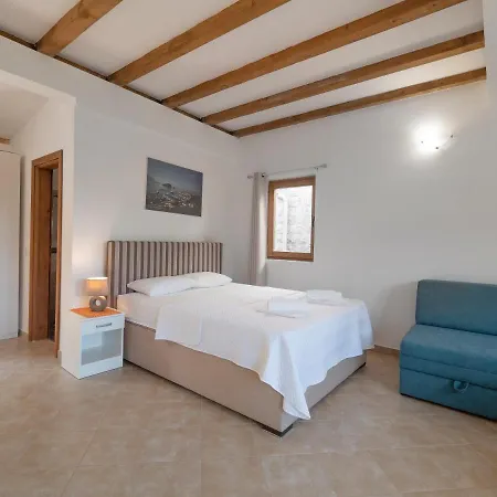 Daire Family Retreat Bozovic