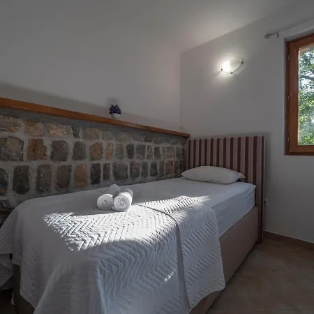 Family Retreat Bozovic * Budva